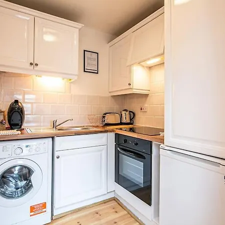Beautiful 1-bed In Grade Listed Warehouse - Victoria Quays, Centre, Free Parking, Pet Friendly, Netflix Sheffield